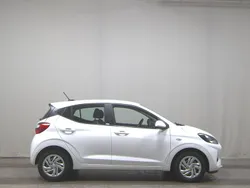 Weiss Gebraucht 2021 Hyundai i10 Select Kleinwagen | 9.480 € (Guter Preis)