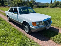 Weiß Gebraucht 1987 Mercedes 260 SE Limousine | 13.499 €