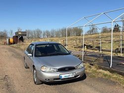 Silber Gebraucht 2000 Ford Mondeo Ghia Limousine | 1.500 € (Superpreis)