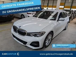 Alpinweiss 3 Gebraucht 2021 BMW 330 M Sport Kombi | 30.590 € (Superpreis)