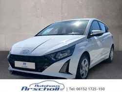 Weiss Neu 2025 Hyundai i20 Select Limousine | 19.690 € (Guter Preis)