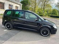 Gebraucht 2008 VW Touran Highline Van / Kleinbus | 3.850 € (Superpreis)