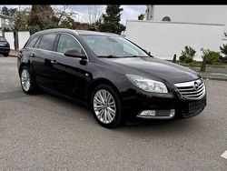 Braun Gebraucht 2011 Opel Insignia Limousine | 2.500 € (Guter Preis)