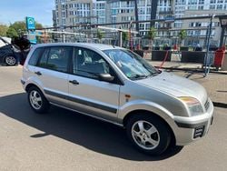 Silber Gebraucht 2007 Ford Fusion Kleinwagen | 2.700 €