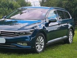Blau Gebraucht 2020 VW Passat Limousine | 16.500 € (Teuer)