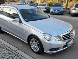 Silber Gebraucht 2010 Mercedes E250 Avantgarde Kombi | 7.250 € (Guter Preis)