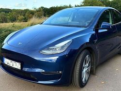 Blau Gebraucht 2023 Tesla Model Y SUV | 39.600 € (Fairer Preis)