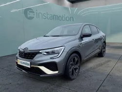Grau Gebraucht 2023 Renault Arkana SUV | 29.349 € (Fairer Preis)