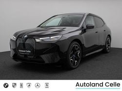 Saphirschwarz metallic475 Gebraucht 2022 BMW iX Sport Line SUV | 42.999 € (Guter Preis)