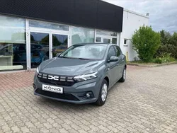 Schiefergrau Gebraucht 2024 Dacia Sandero Expression Kleinwagen | 15.948 € (Guter Preis)