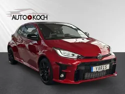 Rot Neu 2024 Toyota Yaris Edition Limousine | 42.990 € (Fairer Preis)