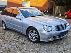 Grau Gebraucht 2006 Mercedes C220 Elegance Kombi | 4.499 € (Teuer)