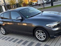 Grau Gebraucht 2016 BMW 116 Kleinwagen | 11.000 € (Fairer Preis)