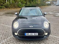 Schwarz Gebraucht 2016 Mini Cooper D Clubman Kombi | 9.900 € (Etwas zu teuer)