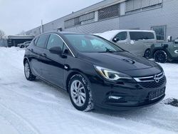 Schwarz Gebraucht 2018 Opel Astra Innovation Limousine | 13.990 € (Fairer Preis)
