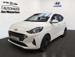 Weiß Gebraucht 2023 Hyundai i10 Trend Kleinwagen | 15.999 € (Fairer Preis)