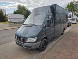 Grau Gebraucht 2000 Mercedes Sprinter Van | 1.890 €