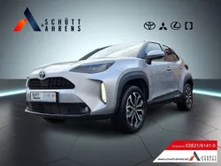 Silver metallic Neu 2024 Toyota Yaris Cross Team SUV | 27.490 € (Guter Preis)
