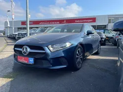 Blau Gebraucht 2020 Mercedes A180 Limousine | 20.999 € (Guter Preis)