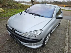 Silber Gebraucht 2002 Peugeot 206 CC Cabrio | 2.450 €