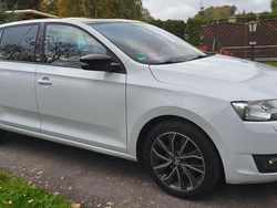 Weiß Gebraucht 2015 Skoda Rapid Limousine | 9.500 € (Fairer Preis)