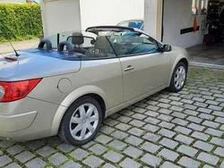 Gold Gebraucht 2007 Renault Mégane Cabriolet Dynamique Cabrio | 3.699 € (Fairer Preis)