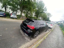 Schwarz Gebraucht 2019 Mercedes A180 AMG line Limousine | 24.000 € (Guter Preis)
