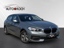 Grau Gebraucht 2022 BMW 118 Advantage Kleinwagen | 21.990 € (Fairer Preis)