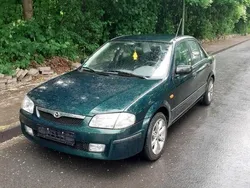 Grün Gebraucht 1998 Mazda 323 Limousine | 1.150 €
