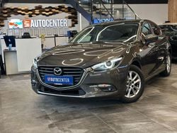 Grau Gebraucht 2017 Mazda 3 Exclusive-Line Limousine | 9.990 € (Fairer Preis)