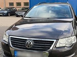 Braun Gebraucht 2006 VW Passat Kombi | 2.950 € (Fairer Preis)