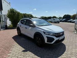 Weiß Gebraucht 2025 Dacia Sandero Essentiel Kleinwagen | 16.499 € (Superpreis)