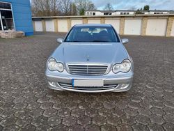 Silber Gebraucht 2005 Mercedes C200 Limousine | 3.550 € (Etwas zu teuer)