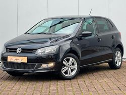 Schwarz Gebraucht 2014 VW Polo Life Kleinwagen | 9.410 € (Fairer Preis)