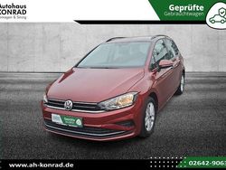 Cranberry red metallic Gebraucht 2020 VW Golf VII Limousine | 14.990 € (Guter Preis)