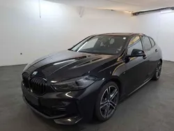 Black sapphire metallic Gebraucht 2021 BMW 116 M Sport Kleinwagen | 25.490 €