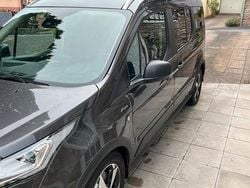 Grau Gebraucht 2021 Ford Tourneo Kombi | 19.900 € (Guter Preis)