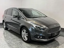 Grau Gebraucht 2019 Ford S-MAX Titanium Van / Kleinbus | 15.990 € (Etwas zu teuer)