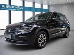 Schwarz Gebraucht 2023 VW Tiguan Active SUV | 29.690 € (Guter Preis)