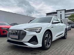 Gletscherweiß metallic Gebraucht 2022 Audi e-tron S-Line SUV | 32.950 € (Superpreis)