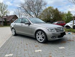 Beige Gebraucht 2009 Mercedes C180 Limousine | 8.500 € (Fairer Preis)
