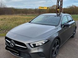 Grau Gebraucht 2019 Mercedes A180 Limousine | 22.000 € (Fairer Preis)