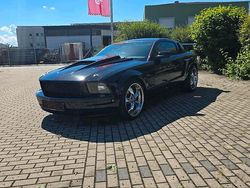 Schwarz Gebraucht 2006 Ford Mustang Coupé | 16.200 €