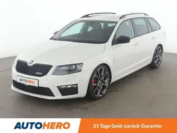 Weiß Gebraucht 2015 Skoda Octavia RS Kombi | 18.030 € (Fairer Preis)