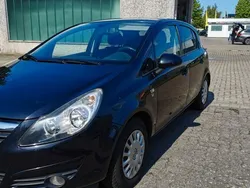 Schwarz Gebraucht 2010 Opel Corsa Edition Limousine | 2.600 € (Fairer Preis)