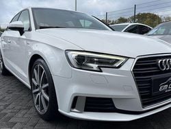 Weiß Gebraucht 2016 Audi A3 Sportback S-Line Kleinwagen | 13.990 € (Fairer Preis)
