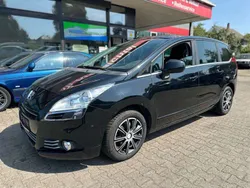 Schwarz Gebraucht 2010 Peugeot 5008 Premium Van / Kleinbus | 2.999 € (Fairer Preis)