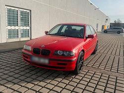Rot Gebraucht 2000 BMW 316 Sport Line Limousine | 2.200 € (Etwas zu teuer)