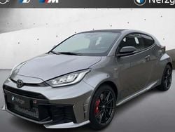 Silber Gebraucht 2024 Toyota Yaris Premium Limousine | 42.420 € (Superpreis)