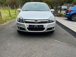 Silber Gebraucht 2004 Opel Astra Limousine | 1.750 € (Guter Preis)